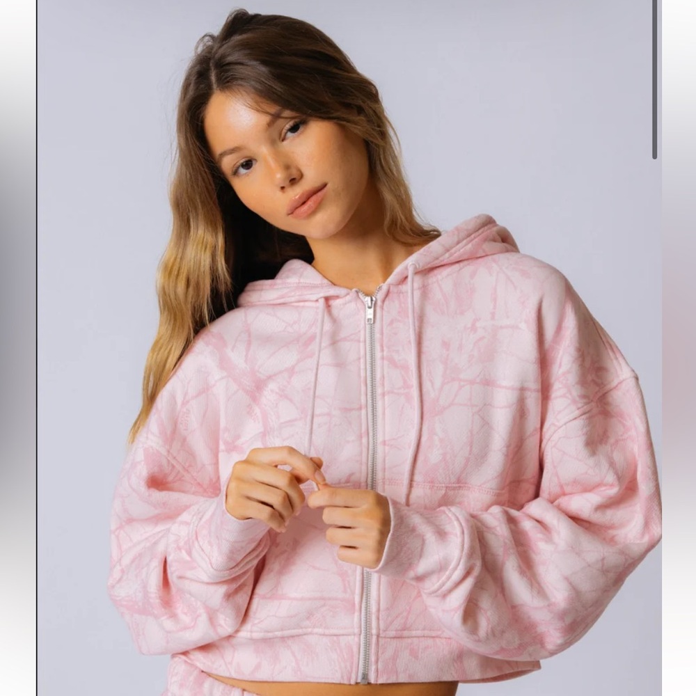 Bubblegum Camo Cropped Zip Hoodie